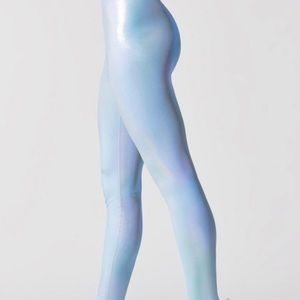 Carbon 38 luminous leggings. Ice